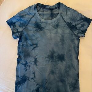 Lululemon Swiftly Tech Short-Sleeve Shirt- Size 4